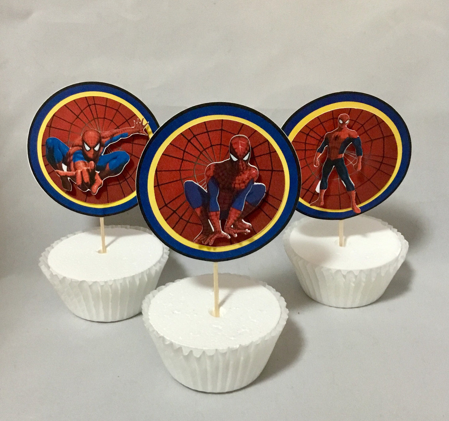 Spiderman cupcake toppers/Marvel cupcake toppers - set of 12